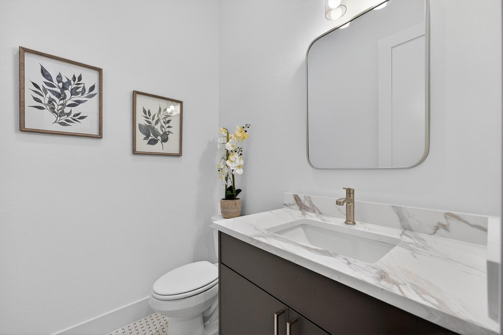 305 Marcella Street - Photo 18