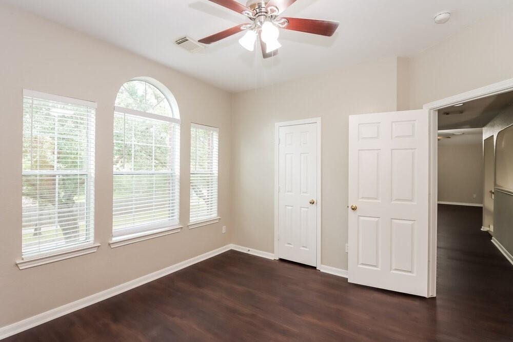 2534 Bridge Hampton Way - Photo 11