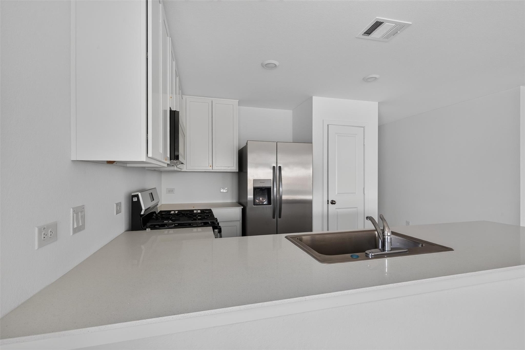 3008 Calhoun Falls Drive - Photo 9