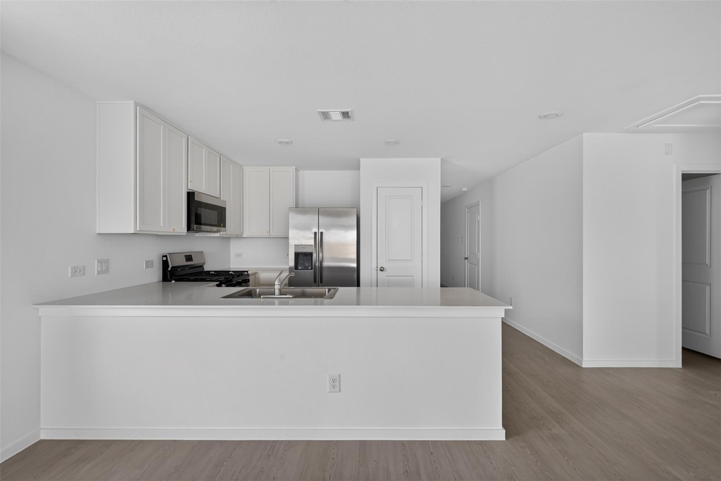 3008 Calhoun Falls Drive - Photo 8