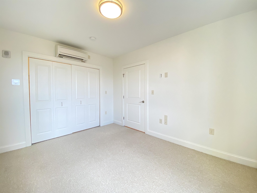 875 Elm - Photo 24