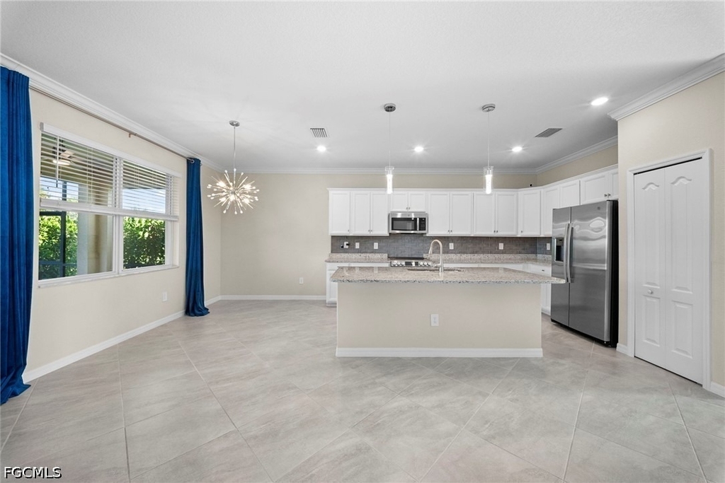 3697 E Hampton Circle - Photo 7