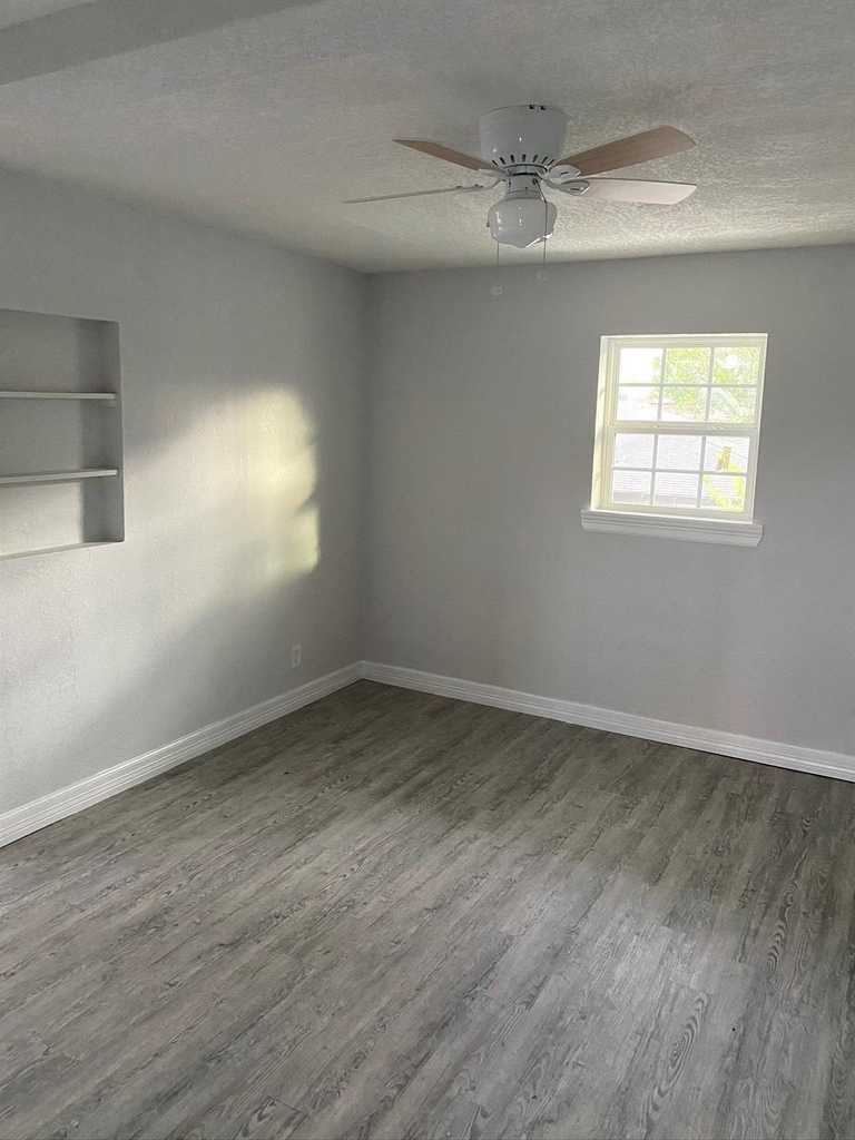 2518 Lidstone Street - Photo 0