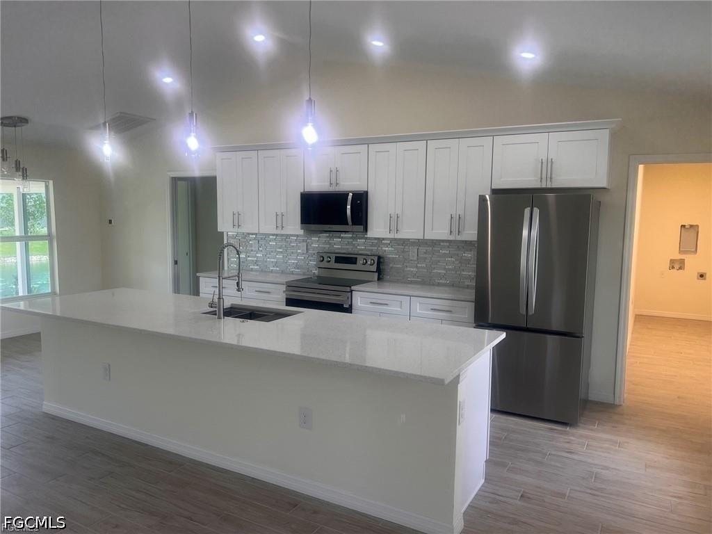 1210 Ne 14th Avenue - Photo 2