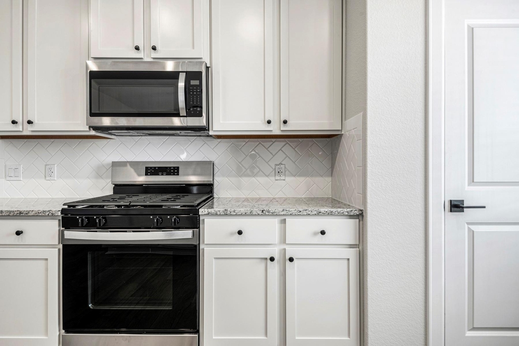 15683 Honey Cove Drive - Photo 12