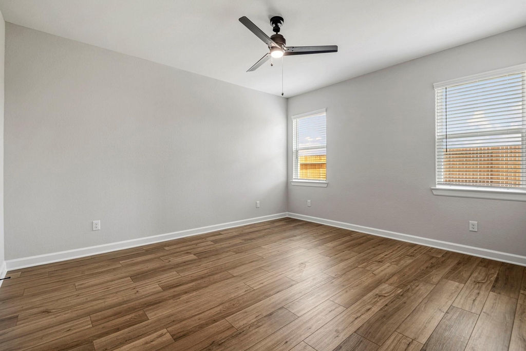 15683 Honey Cove Drive - Photo 14