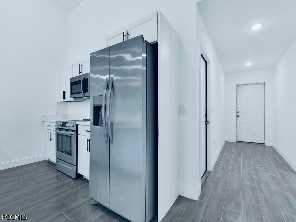 851 Bedford Drive - Photo 3