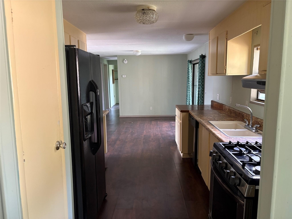16211 N Shore Drive - Photo 17