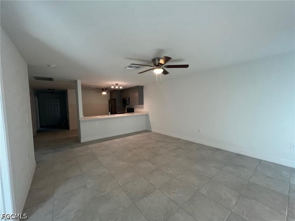 6064 Laurelwood Drive - Photo 9