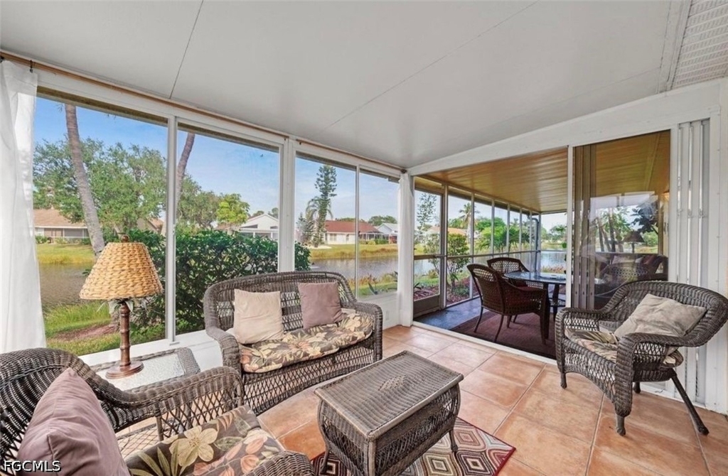 9120 Greenleaf Court - Photo 2