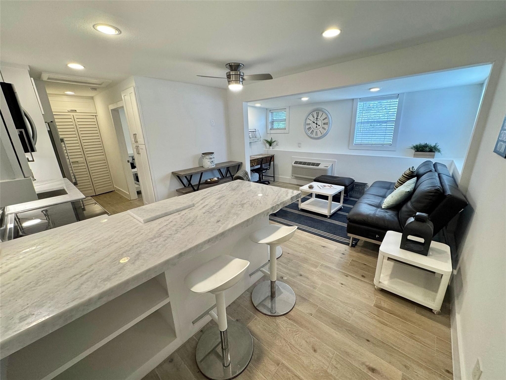 412 Pacific Street - Photo 0