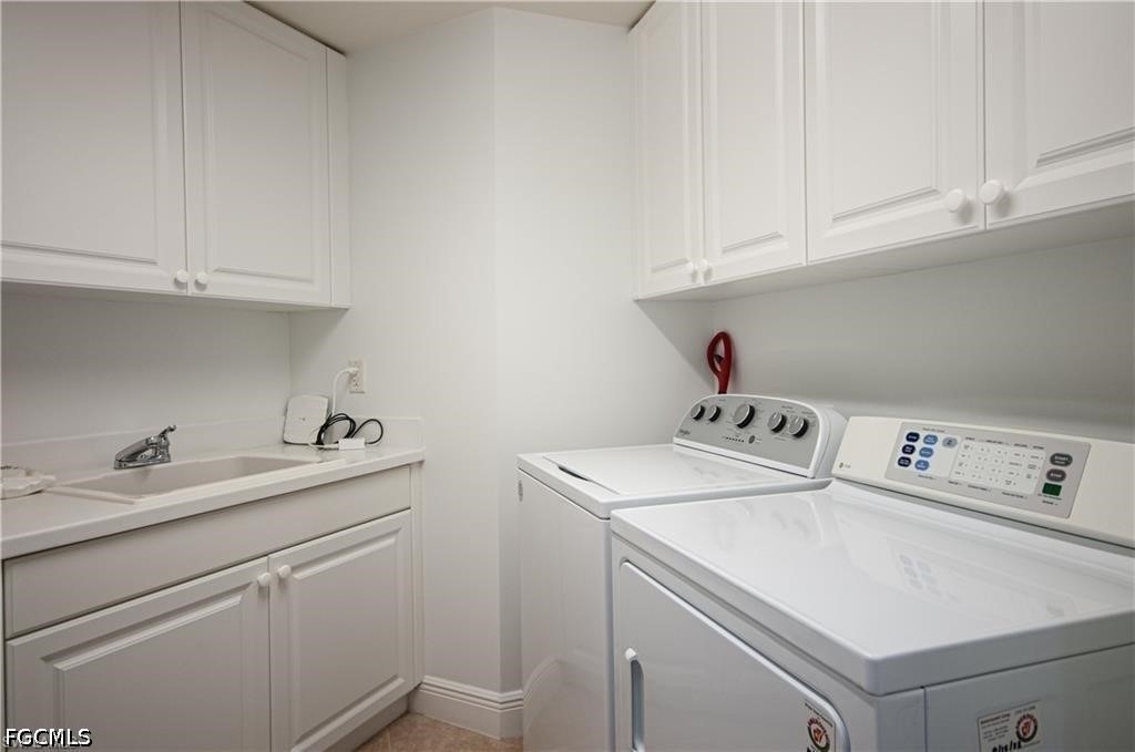 6061 Silver King Boulevard - Photo 20