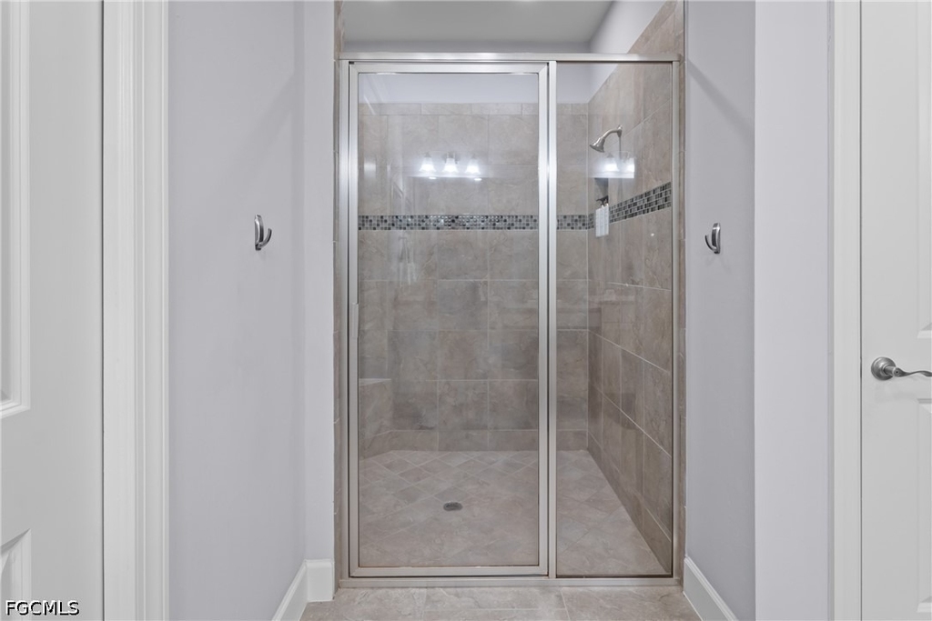 8760 Bellano Court - Photo 14