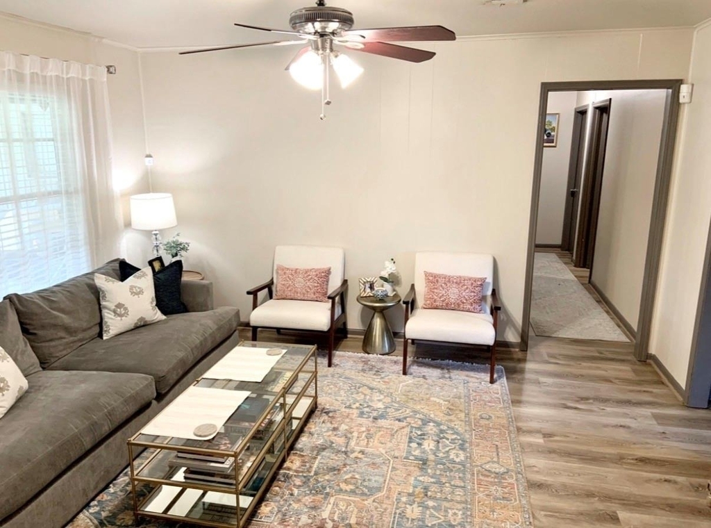 2534 Rosefield Drive - Photo 2