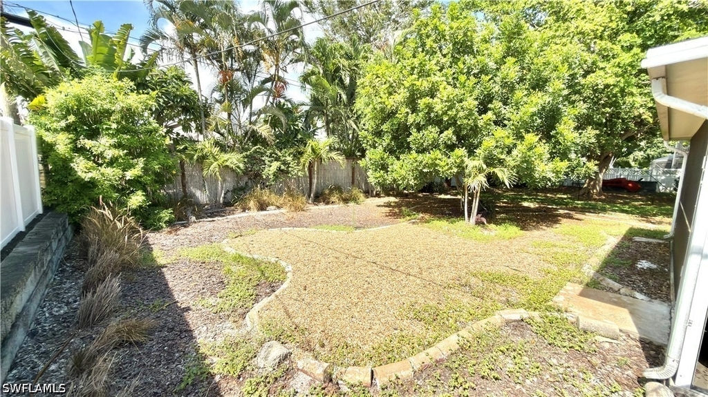 573 108th Avenue N - Photo 16