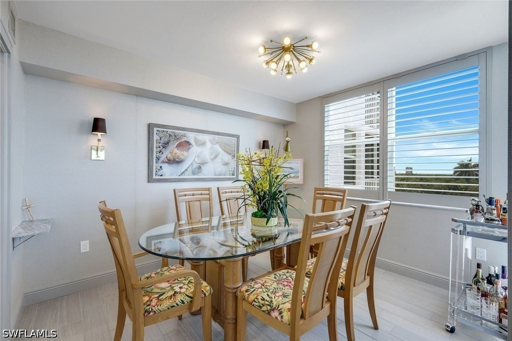 6361 Pelican Bay Boulevard - Photo 8