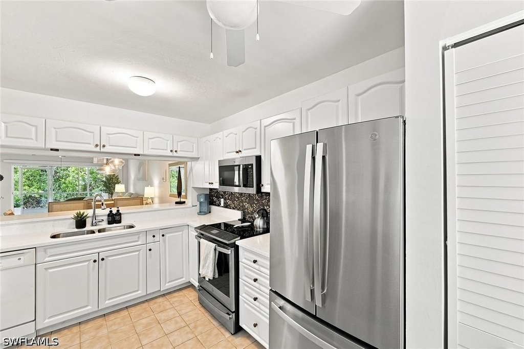 3001 Sandpiper Bay Circle - Photo 6