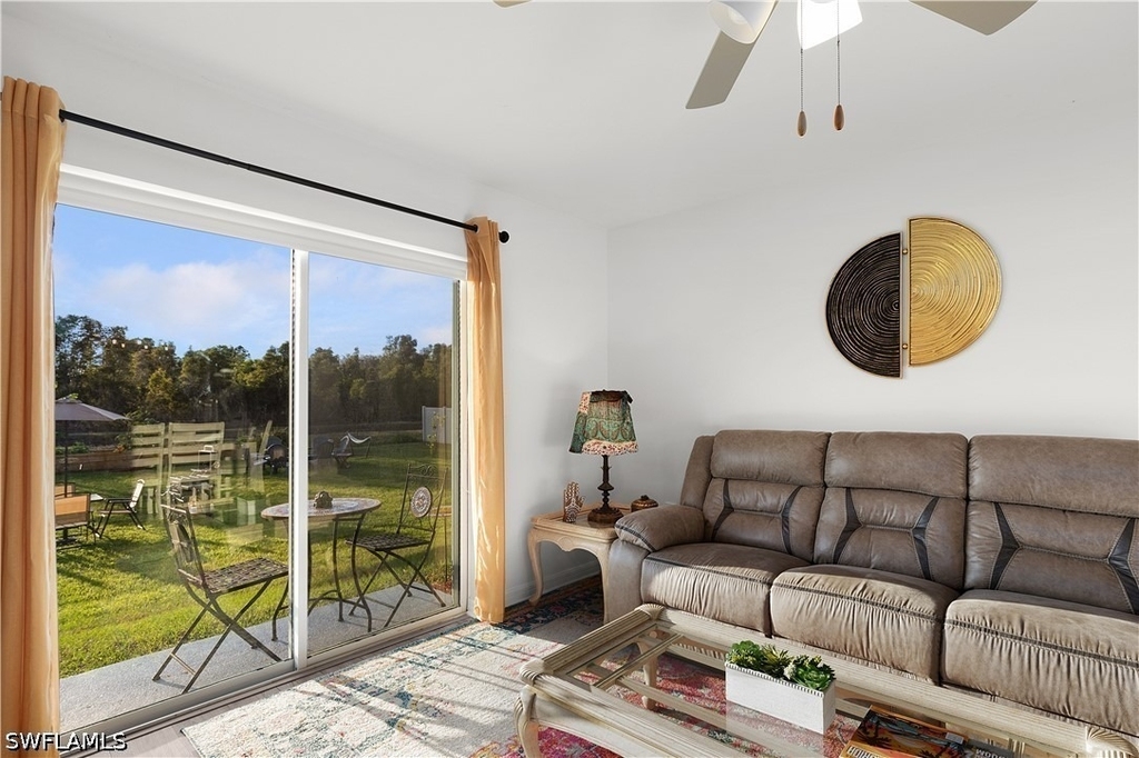 836 Youngreen Drive - Photo 10