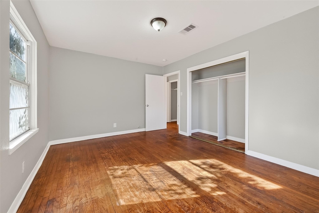 6127 Beldart Street - Photo 9