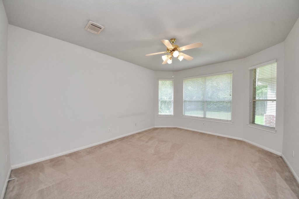 610 Ashley Cove Court - Photo 18
