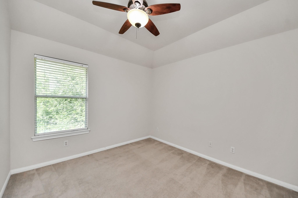610 Ashley Cove Court - Photo 32