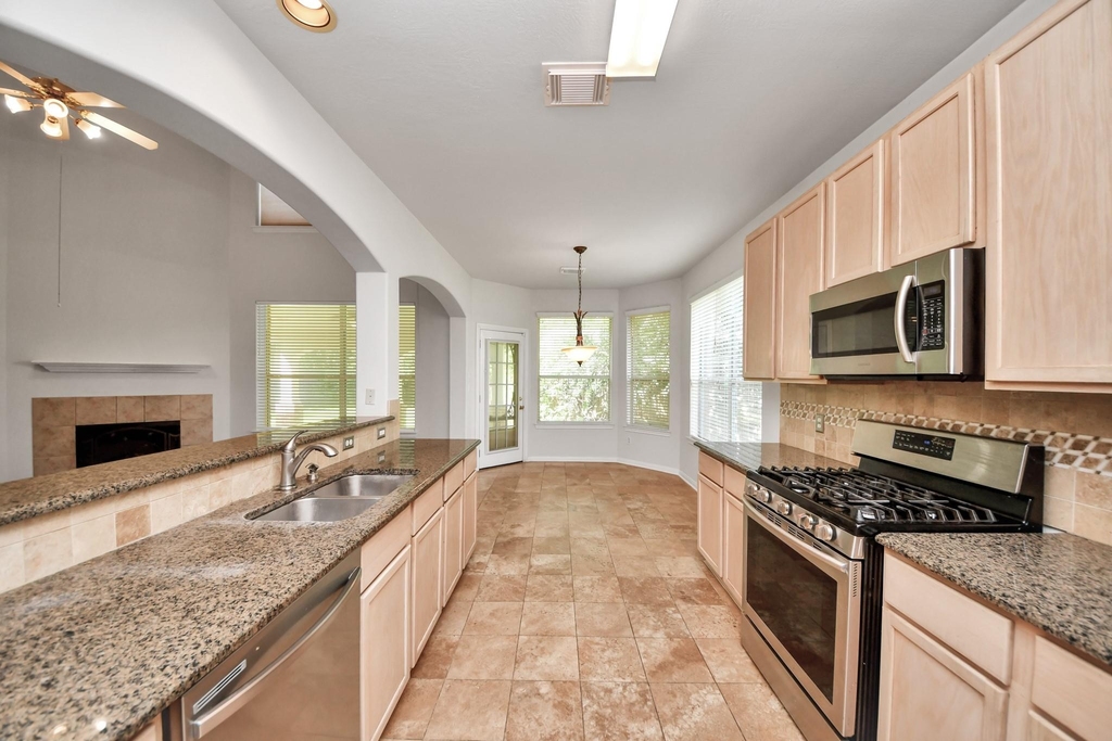 610 Ashley Cove Court - Photo 14