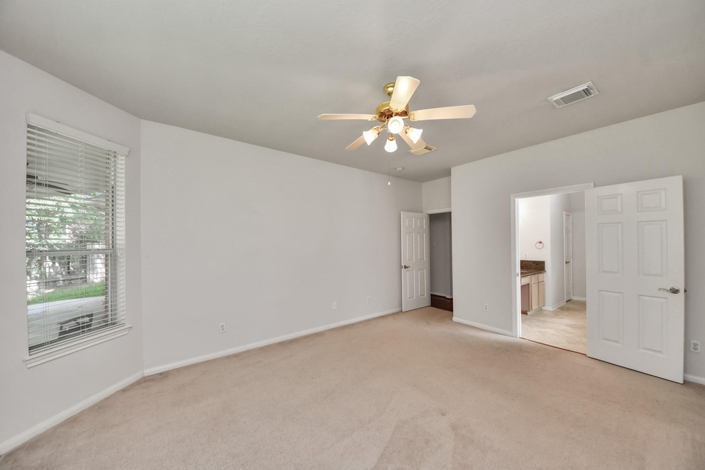 610 Ashley Cove Court - Photo 17