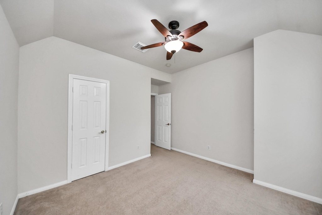 610 Ashley Cove Court - Photo 33