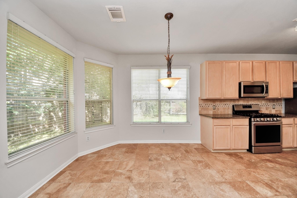 610 Ashley Cove Court - Photo 15