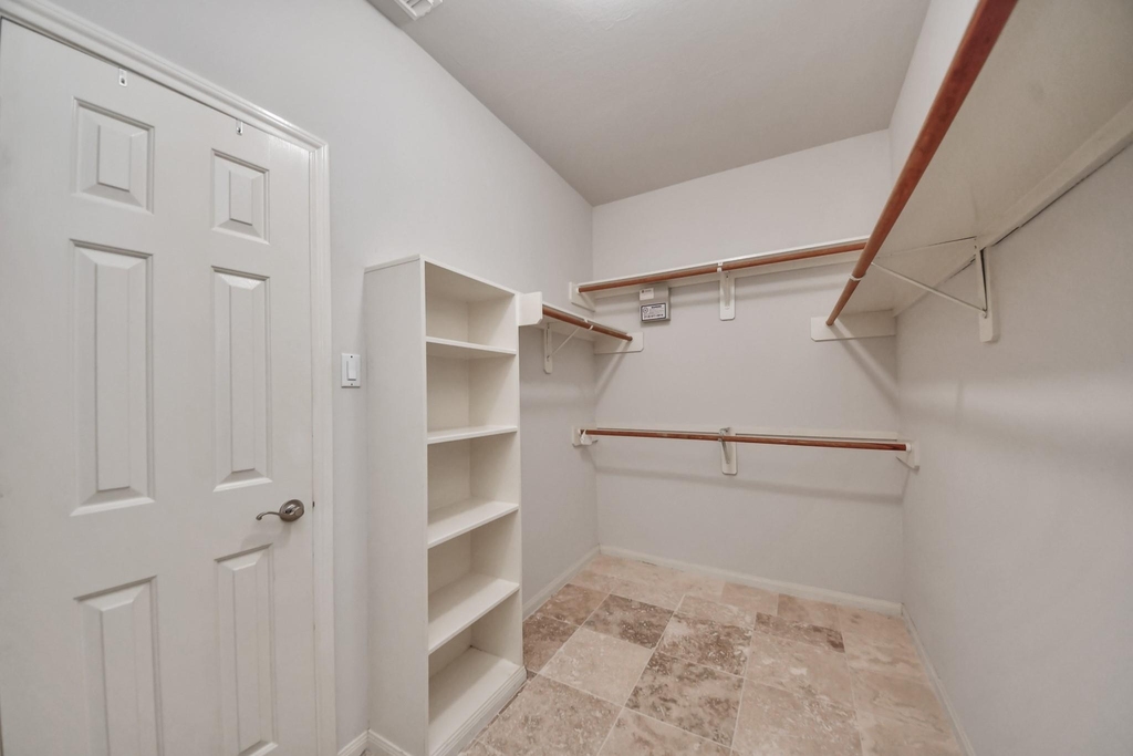 610 Ashley Cove Court - Photo 22