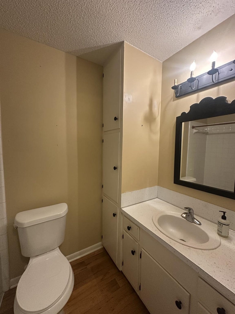 1204 E Stone - Photo 9