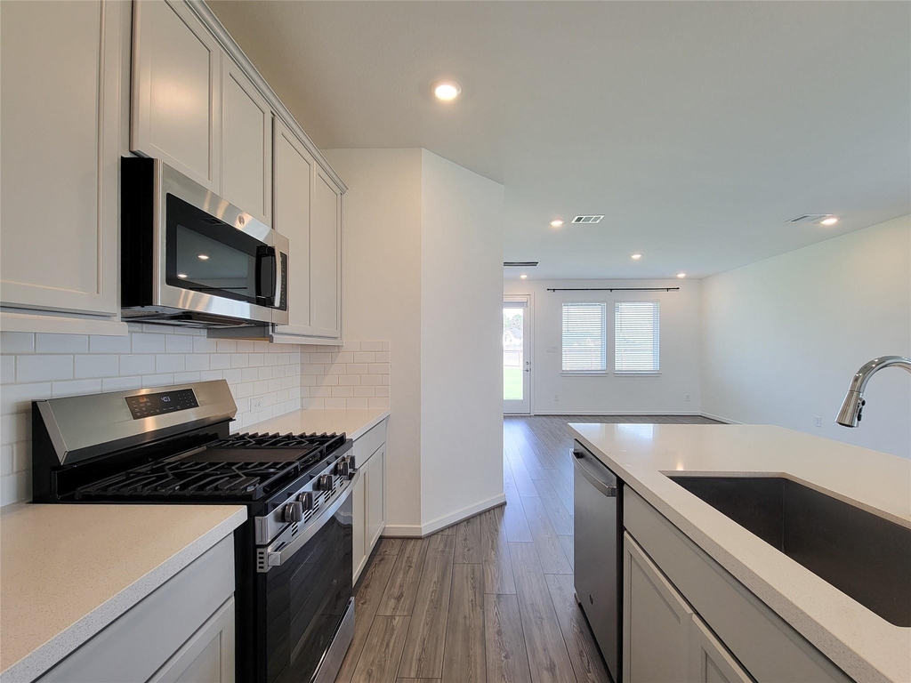 7730 Primrose Myrtle Lane - Photo 6