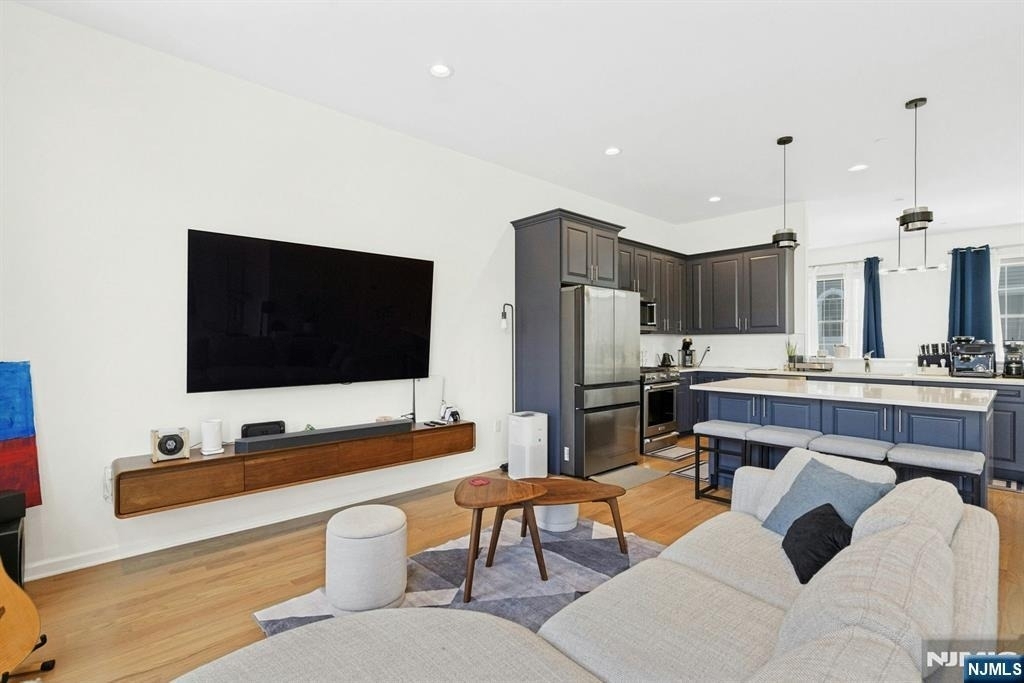 62 Parkside - Photo 2