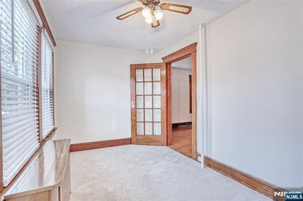215 Walter - Photo 5