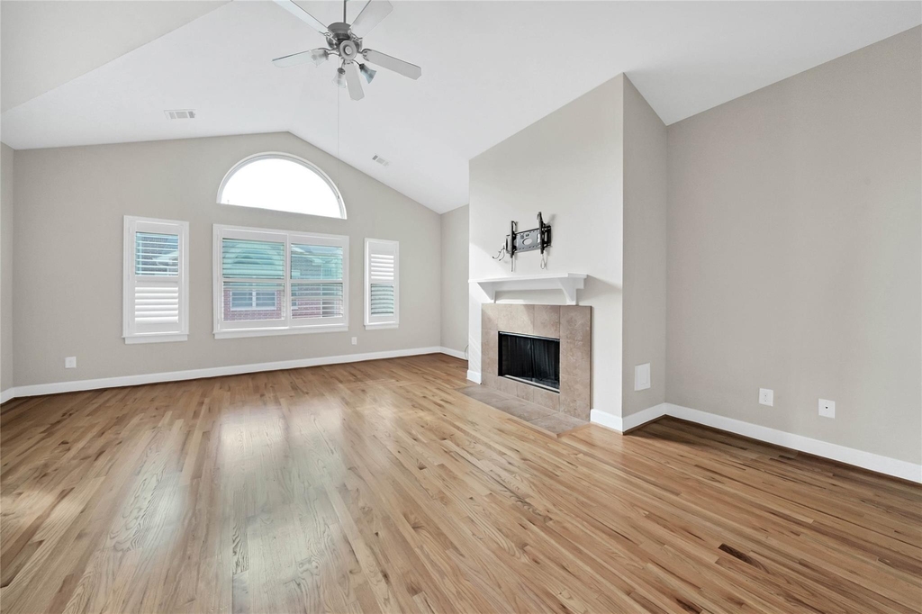3633 Main Plaza Drive - Photo 8
