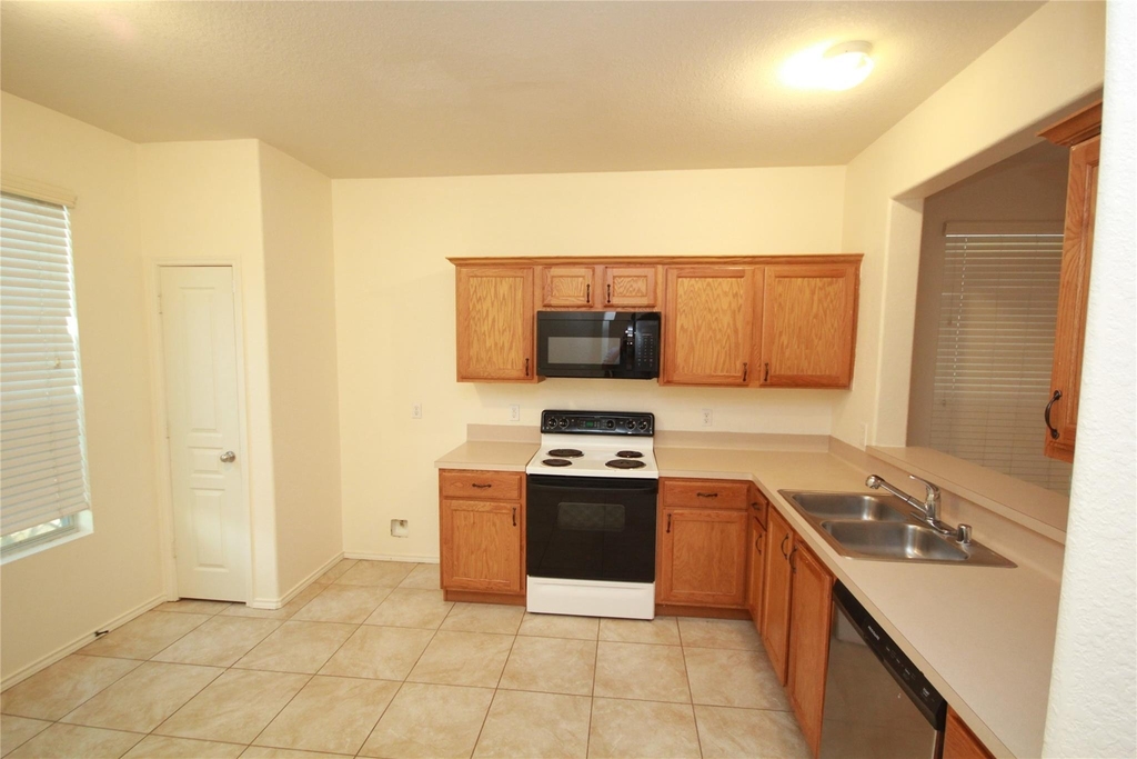 16807 Libson Falls Drive - Photo 8