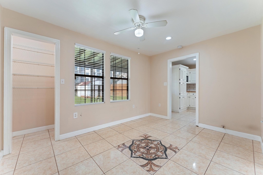 1923 Tabor Street - Photo 6