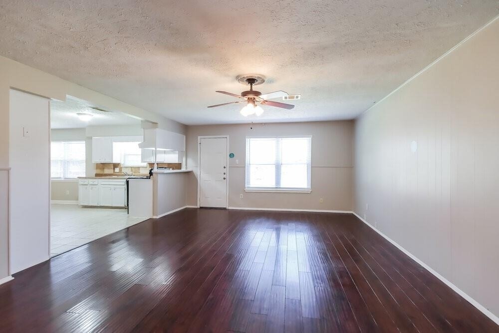 502 Hildred Avenue - Photo 1