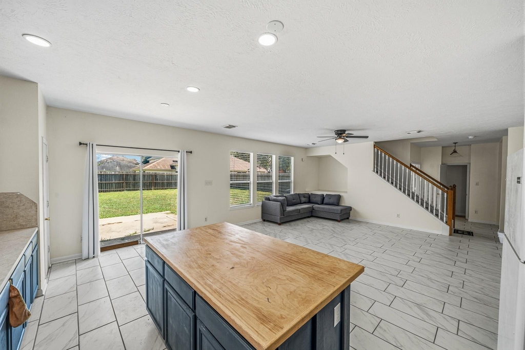 9641 Weldridge Drive - Photo 12