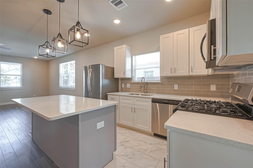 910 King Street - Photo 11