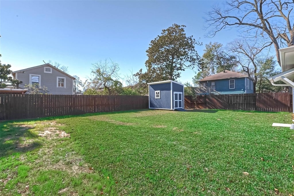 910 King Street - Photo 31