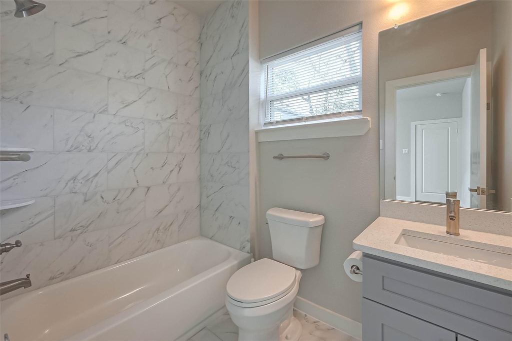 910 King Street - Photo 23
