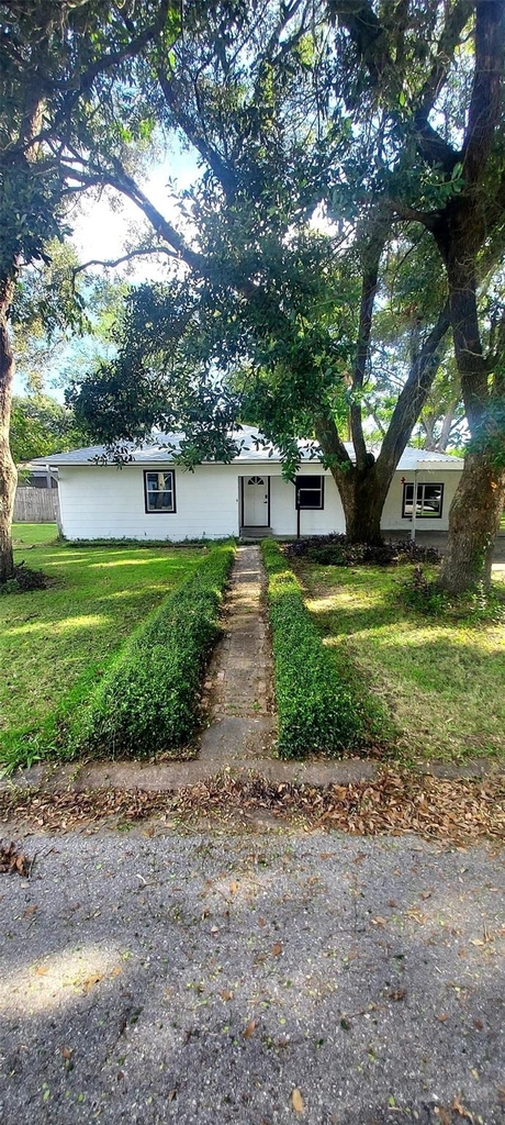3016 Lincoln Street - Photo 0