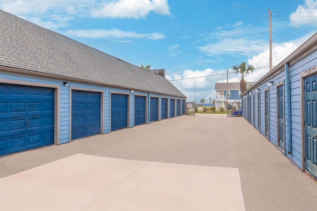 8100 Seawall Boulevard - Photo 17