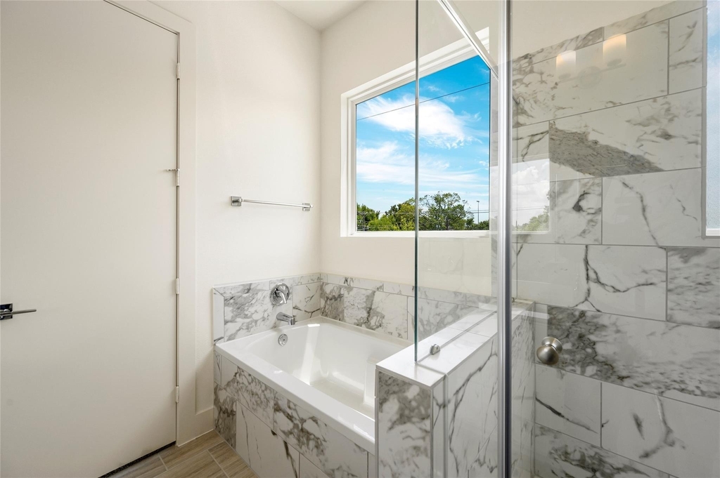 2102 Live Oak Street - Photo 13