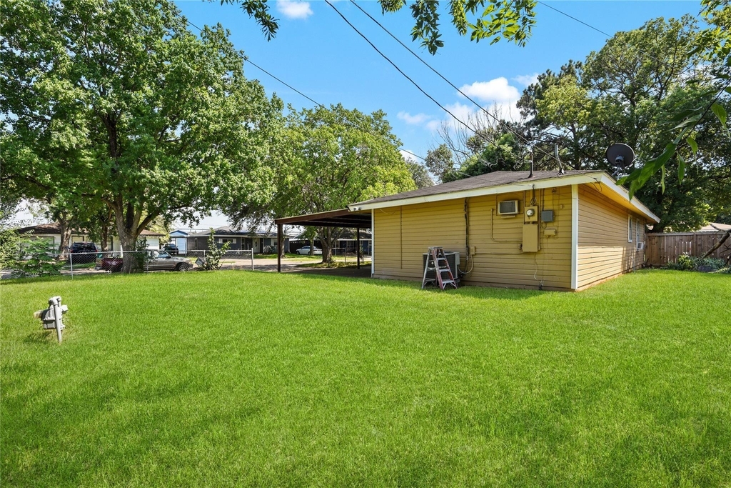 2817 Lancaster Lane - Photo 7