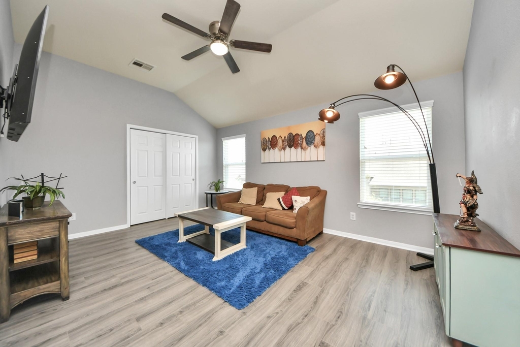 32655 Timber Point Drive - Photo 29