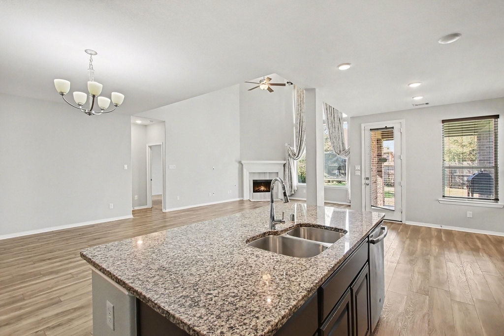 11022 Croftmore Drive - Photo 11