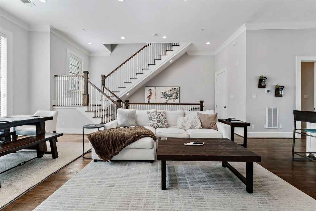 1504 Knox Street - Photo 6