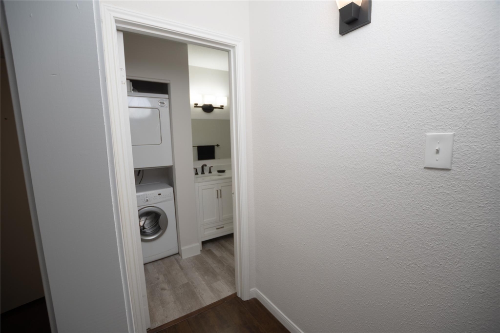 2475 Underwood Street - Photo 6